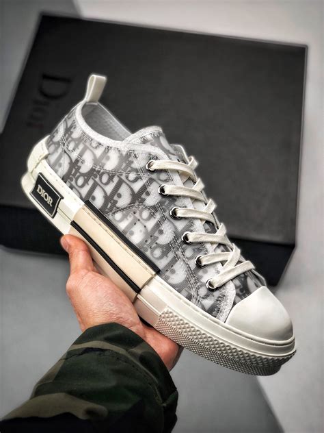 cuanto cuestan los converse dior|sneakers Dior.